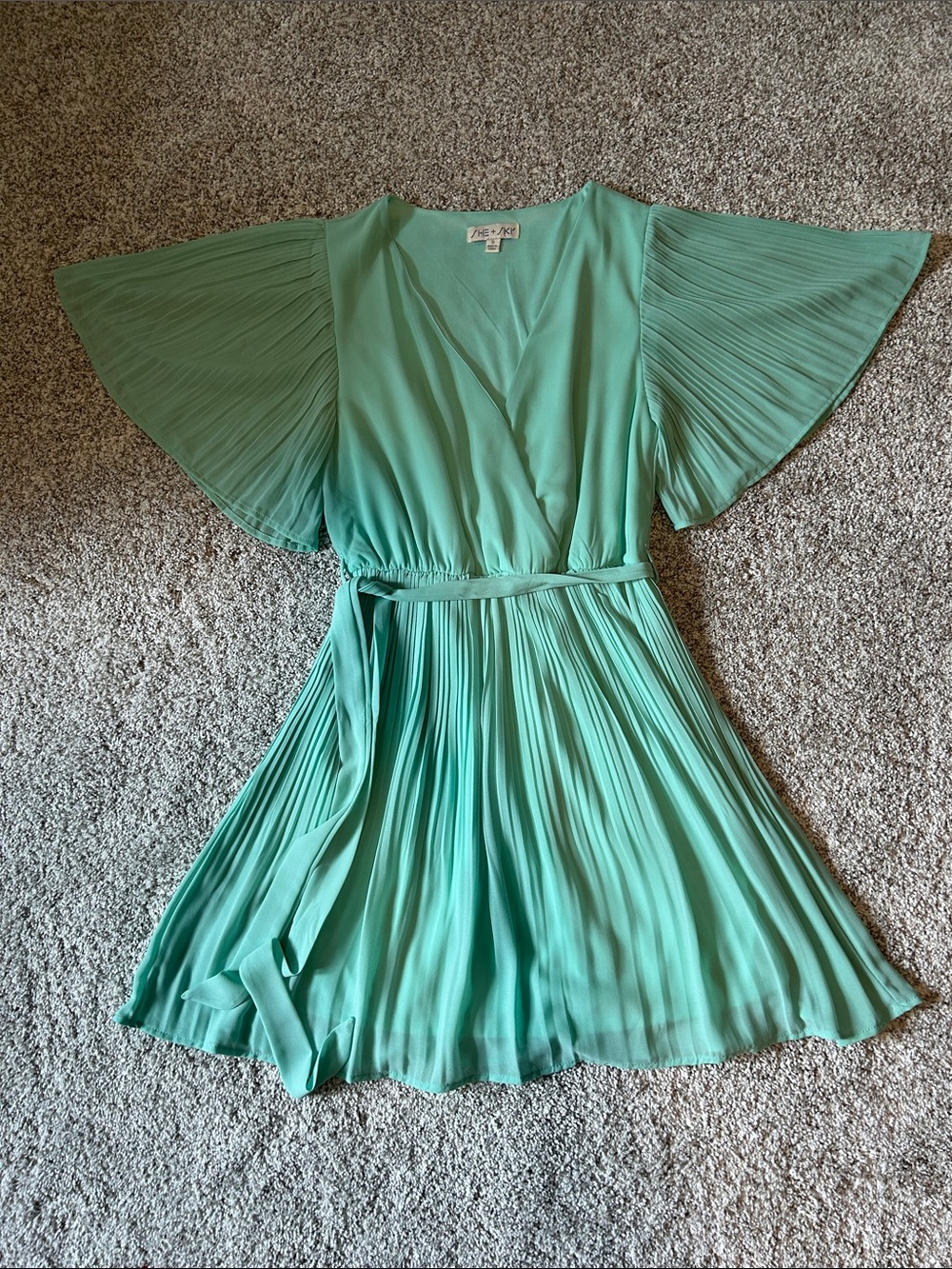 Mint Green Pleated woman’s Dress with Tie Waist
